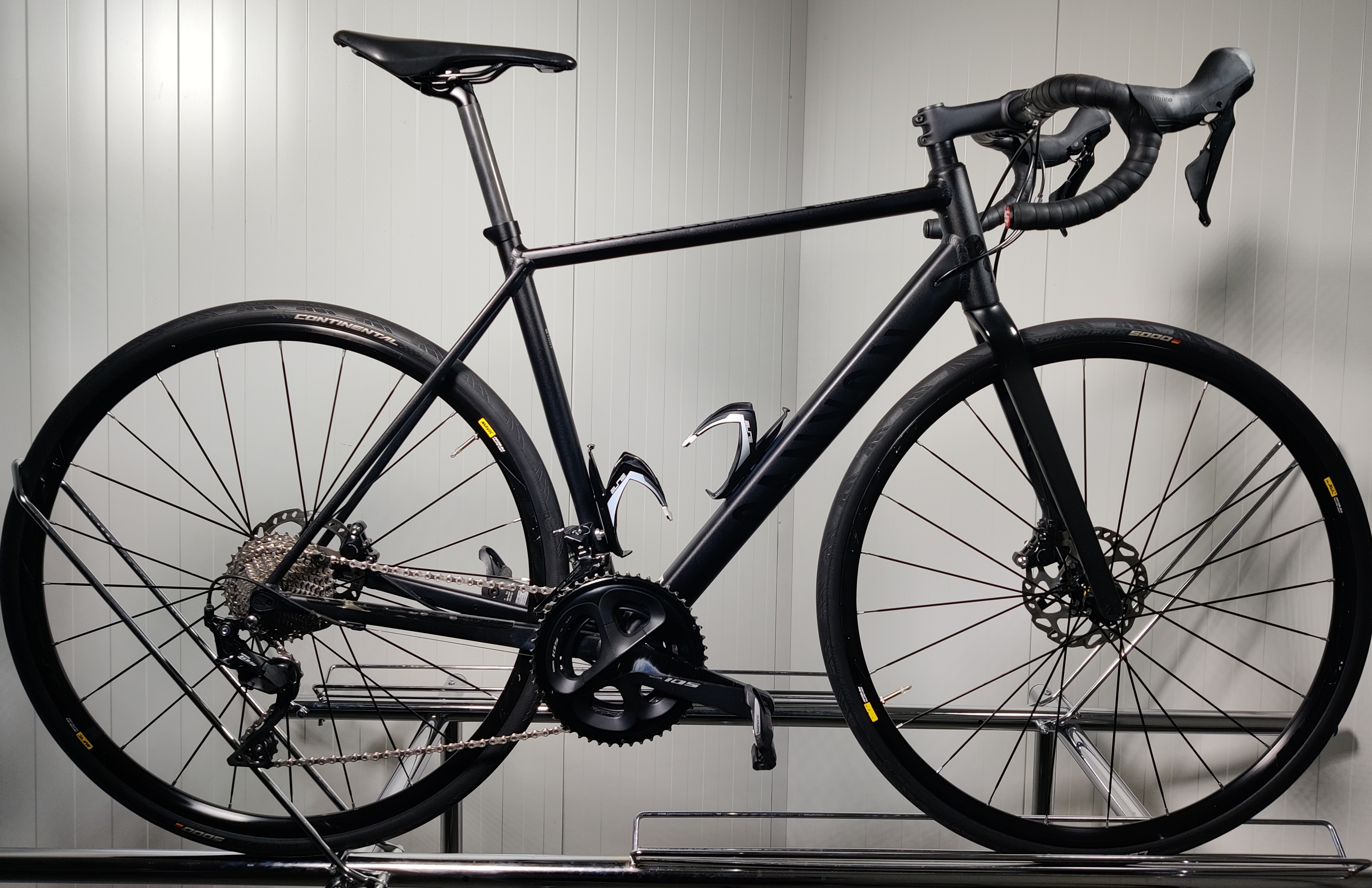M 177-184cm Canyon Endurace Al Disc 7.0 BLACK maantiepyörä